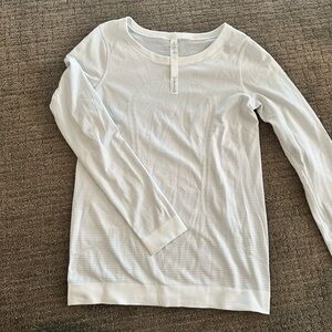 Lululemon relaxed swiftly tech